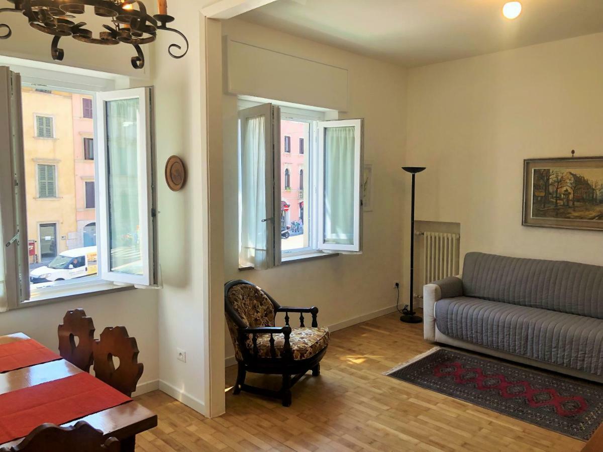 Appartamento Portapalio40 Con Parcheggio Verona Bagian luar foto
