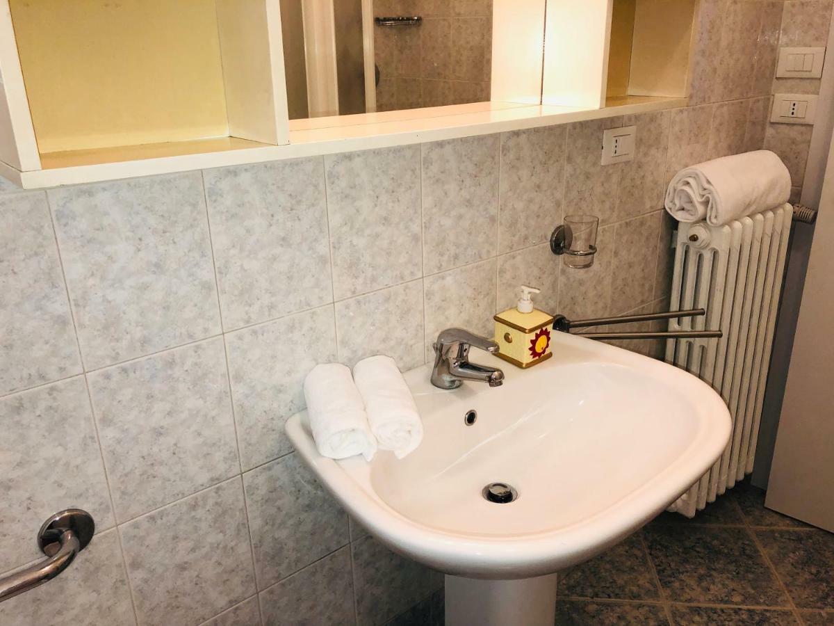 Appartamento Portapalio40 Con Parcheggio Verona Bagian luar foto