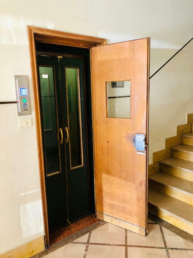 Appartamento Portapalio40 Con Parcheggio Verona Bagian luar foto