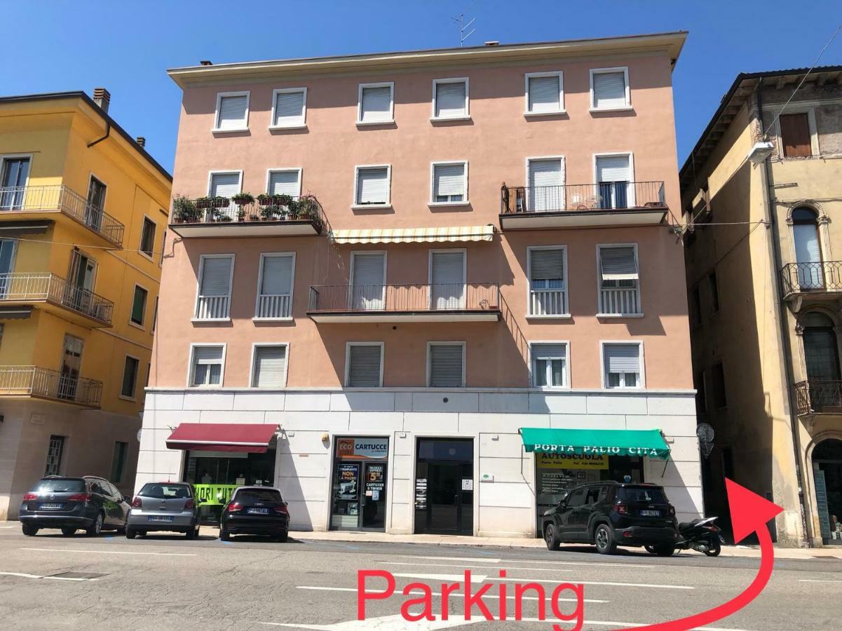 Appartamento Portapalio40 Con Parcheggio Verona Bagian luar foto
