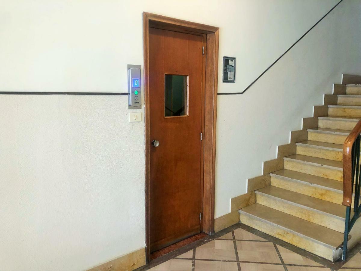 Appartamento Portapalio40 Con Parcheggio Verona Bagian luar foto
